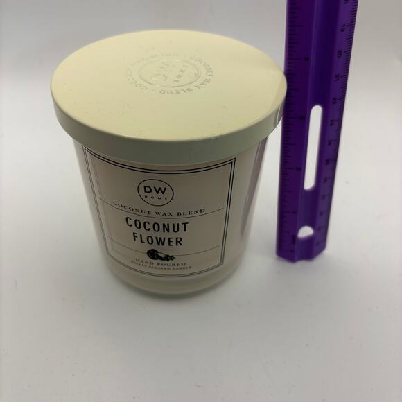 Dw Home COCONUT FLOWER Medium Candle 9.4 Oz NEW - Picture 2 of 5